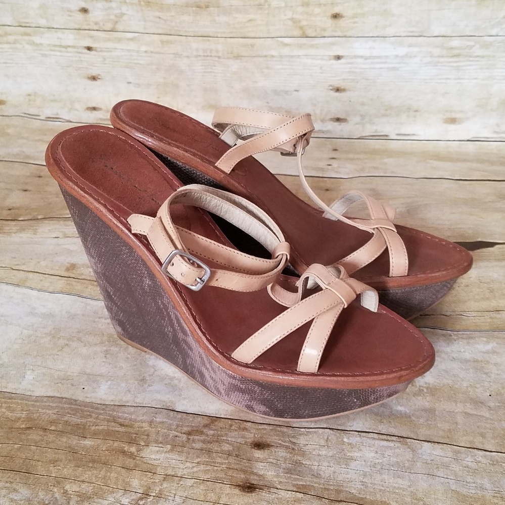 Elizabeth and James Hazel Wedge Heel Sanda… - Picture 6 of 6